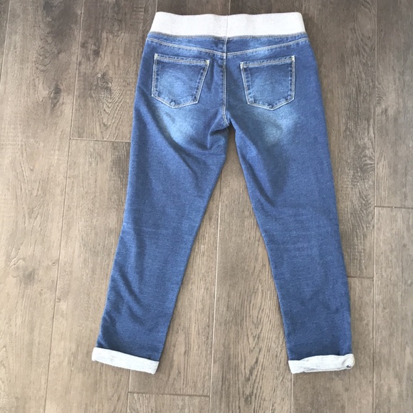 Capris - Picture 3 of 3